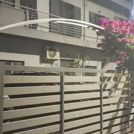 μέλλον Апартаменты Каламата
